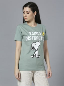 Easily Distracted - Peanuts Official T-shirt